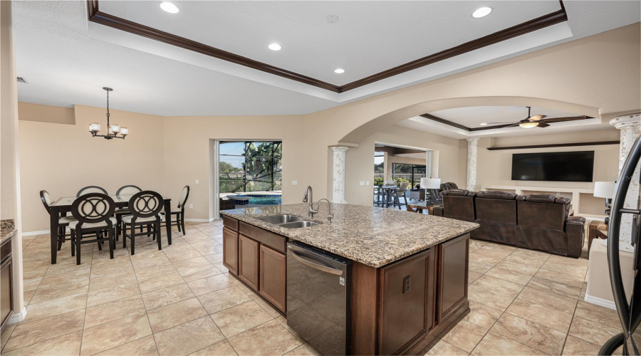 Tavares, Florida 32778, 4 Bedroom Bedrooms, ,3 Bathroombathrooms,Residential,For Sale,Can Do,0,Mfro6379362
