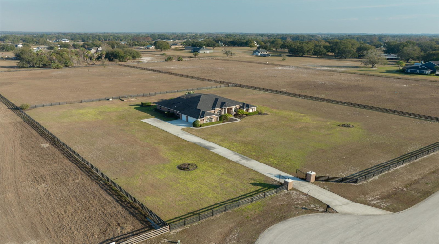 Tavares, Florida 32778, 4 Bedroom Bedrooms, ,3 Bathroombathrooms,Residential,For Sale,Can Do,0,Mfro6379362