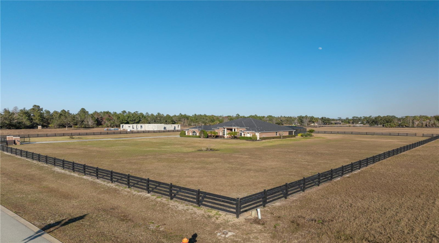 Tavares, Florida 32778, 4 Bedroom Bedrooms, ,3 Bathroombathrooms,Residential,For Sale,Can Do,0,Mfro6379362