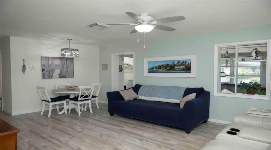 Living Room / Dining Room