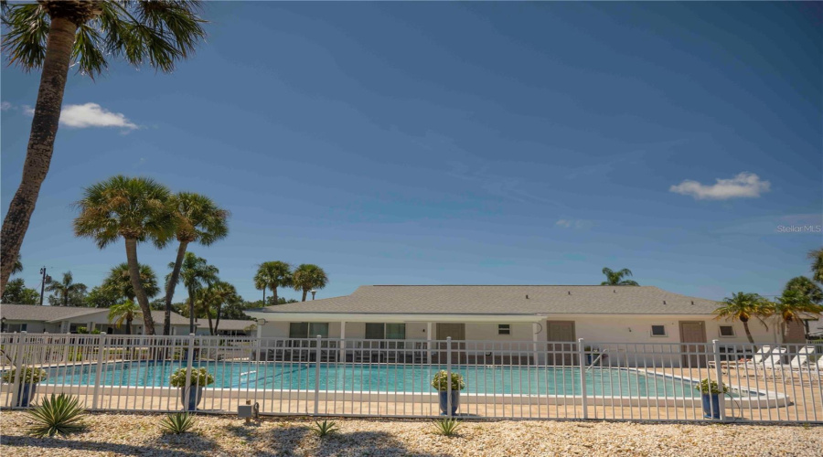 Bradenton, Florida 34207, 3 Bedroom Bedrooms, ,2 Bathroombathrooms,Residential,For Sale,Coral,0,Mfra4702903