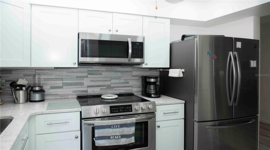 Bradenton, Florida 34207, 3 Bedroom Bedrooms, ,2 Bathroombathrooms,Residential,For Sale,Coral,0,Mfra4702903