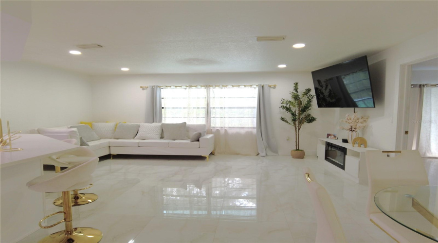 Spring Hill, Florida 34608, 3 Bedroom Bedrooms, ,2 Bathroombathrooms,Residential,For Sale,Kenmore,0,Mfrtb8528964