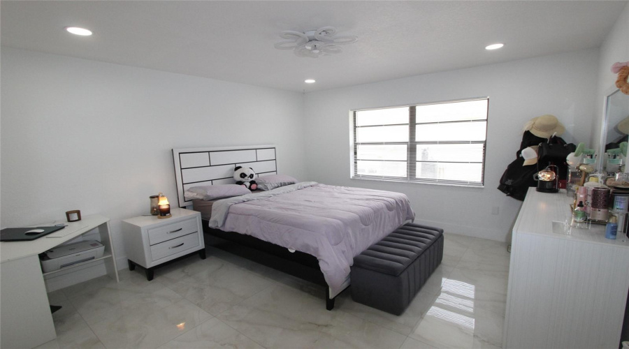 Spring Hill, Florida 34608, 3 Bedroom Bedrooms, ,2 Bathroombathrooms,Residential,For Sale,Kenmore,0,Mfrtb8528964