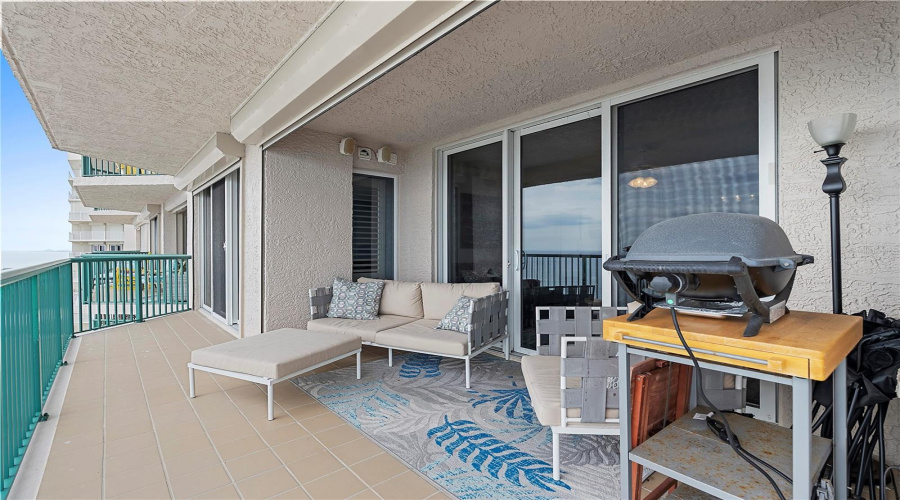 Daytona Beach Shores, Florida 32118, 3 Bedroom Bedrooms, ,3 Bathroombathrooms,Residential,For Sale,Atlantic,0,Mfro6429491