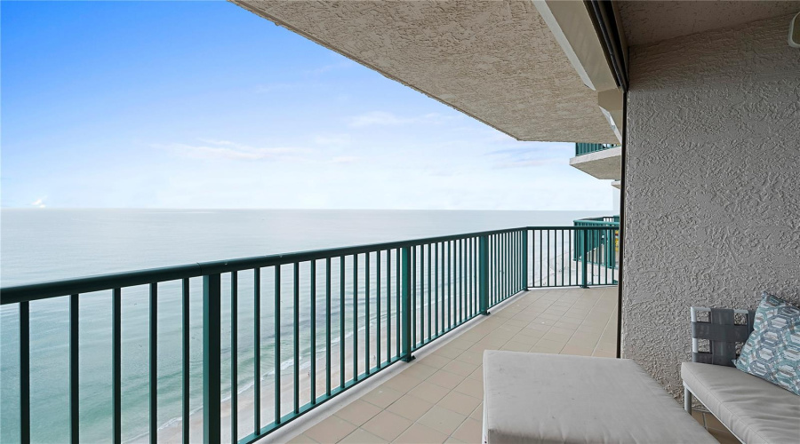 Daytona Beach Shores, Florida 32118, 3 Bedroom Bedrooms, ,3 Bathroombathrooms,Residential,For Sale,Atlantic,0,Mfro6429491