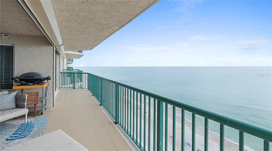Daytona Beach Shores, Florida 32118, 3 Bedroom Bedrooms, ,3 Bathroombathrooms,Residential,For Sale,Atlantic,0,Mfro6429491