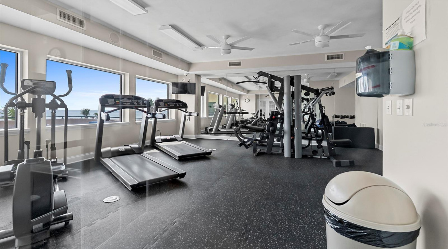 Daytona Beach Shores, Florida 32118, 3 Bedroom Bedrooms, ,3 Bathroombathrooms,Residential,For Sale,Atlantic,0,Mfro6429491