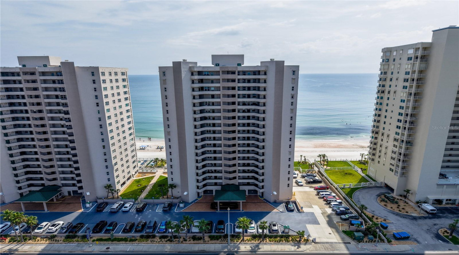 Daytona Beach Shores, Florida 32118, 3 Bedroom Bedrooms, ,3 Bathroombathrooms,Residential,For Sale,Atlantic,0,Mfro6429491