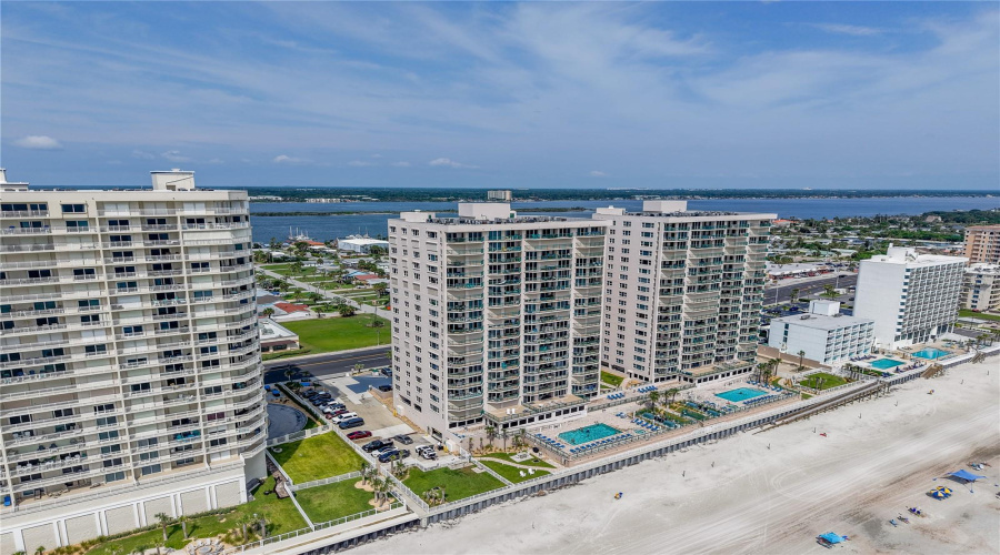 Daytona Beach Shores, Florida 32118, 3 Bedroom Bedrooms, ,3 Bathroombathrooms,Residential,For Sale,Atlantic,0,Mfro6429491
