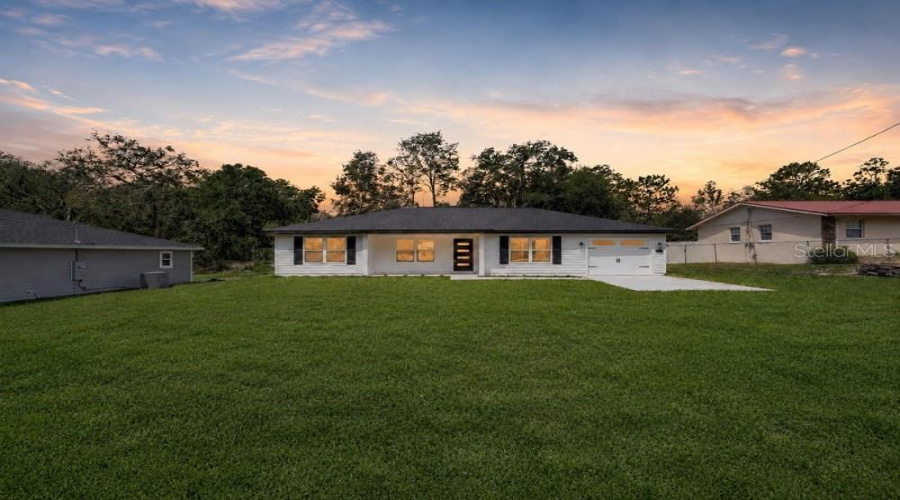 Belleview, Florida 34420, 3 Bedroom Bedrooms, ,2 Bathroombathrooms,Residential,For Sale,102Nd,0,Mfrom729568