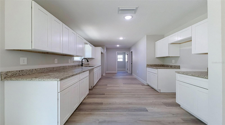 Belleview, Florida 34420, 3 Bedroom Bedrooms, ,2 Bathroombathrooms,Residential,For Sale,102Nd,0,Mfrom729568
