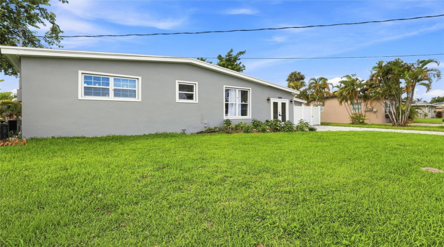 North Port, Florida 34287, 3 Bedroom Bedrooms, ,2 Bathroombathrooms,Residential,For Sale,Angle,0,Mfrc7529699