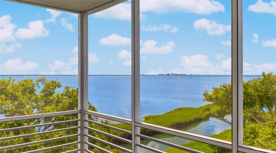 Longboat Key, Florida 34228, 3 Bedroom Bedrooms, ,3 Bathroombathrooms,Residential,For Sale,Harbourside,0,Mfra4697202