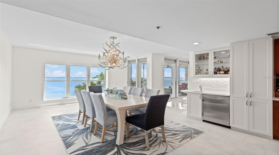 Longboat Key, Florida 34228, 3 Bedroom Bedrooms, ,3 Bathroombathrooms,Residential,For Sale,Harbourside,0,Mfra4697202