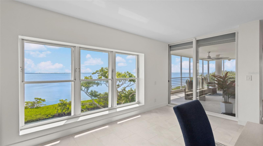 Longboat Key, Florida 34228, 3 Bedroom Bedrooms, ,3 Bathroombathrooms,Residential,For Sale,Harbourside,0,Mfra4697202