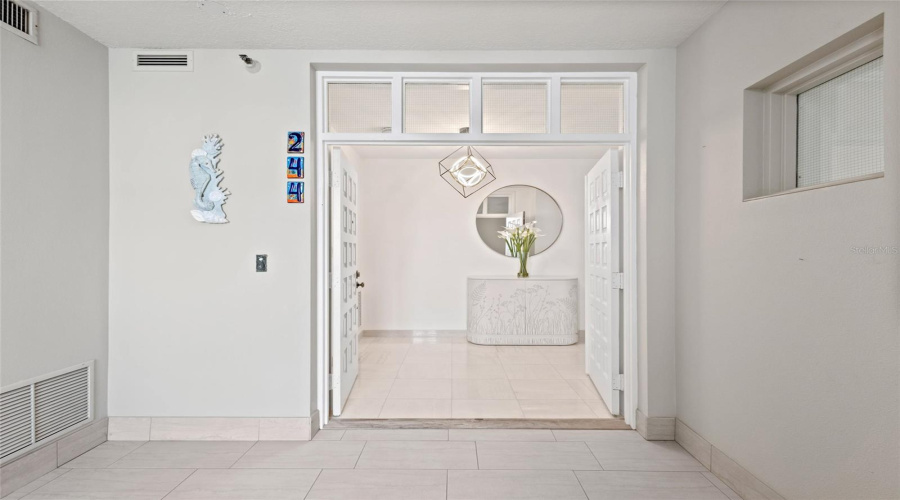 Longboat Key, Florida 34228, 3 Bedroom Bedrooms, ,3 Bathroombathrooms,Residential,For Sale,Harbourside,0,Mfra4697202