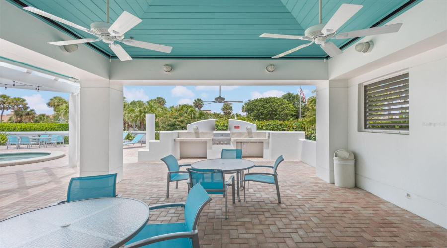 Longboat Key, Florida 34228, 3 Bedroom Bedrooms, ,3 Bathroombathrooms,Residential,For Sale,Harbourside,0,Mfra4697202