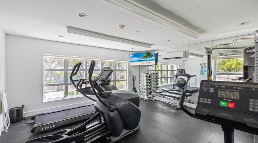 Longboat Key, Florida 34228, 3 Bedroom Bedrooms, ,3 Bathroombathrooms,Residential,For Sale,Harbourside,0,Mfra4697202