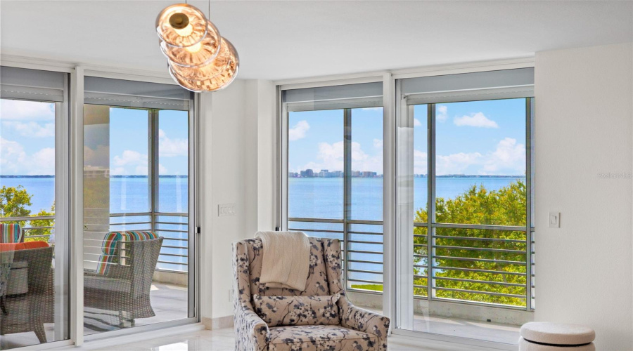 Longboat Key, Florida 34228, 3 Bedroom Bedrooms, ,3 Bathroombathrooms,Residential,For Sale,Harbourside,0,Mfra4697202