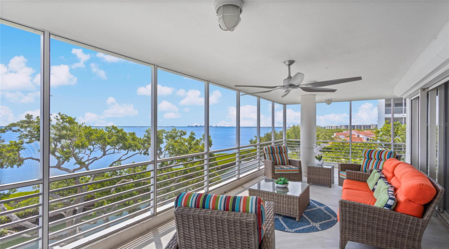 Longboat Key, Florida 34228, 3 Bedroom Bedrooms, ,3 Bathroombathrooms,Residential,For Sale,Harbourside,0,Mfra4697202