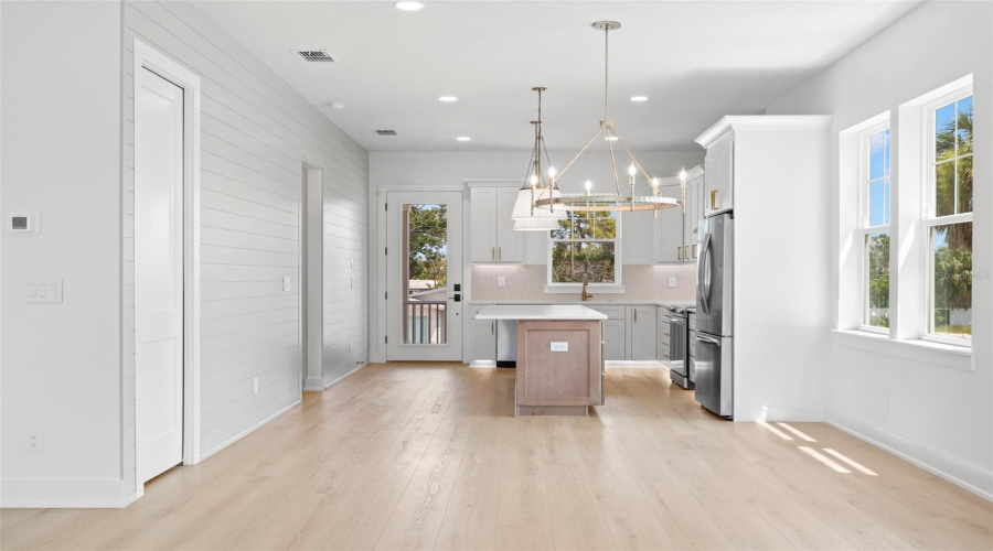 St Petersburg, Florida 33703, 4 Bedroom Bedrooms, ,2 Bathroombathrooms,Residential,For Sale,Mississippi,0,Mfrtb8521432