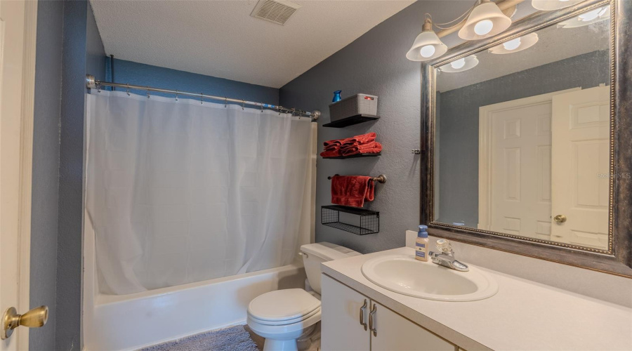 Auburndale, Florida 33823, 3 Bedroom Bedrooms, ,2 Bathroombathrooms,Residential,For Sale,Eagle Point,0,Mfrl4962425