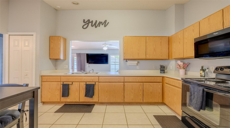 Auburndale, Florida 33823, 3 Bedroom Bedrooms, ,2 Bathroombathrooms,Residential,For Sale,Eagle Point,0,Mfrl4962425