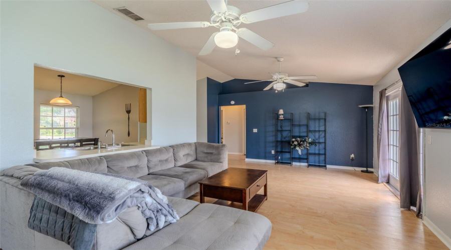 Auburndale, Florida 33823, 3 Bedroom Bedrooms, ,2 Bathroombathrooms,Residential,For Sale,Eagle Point,0,Mfrl4962425