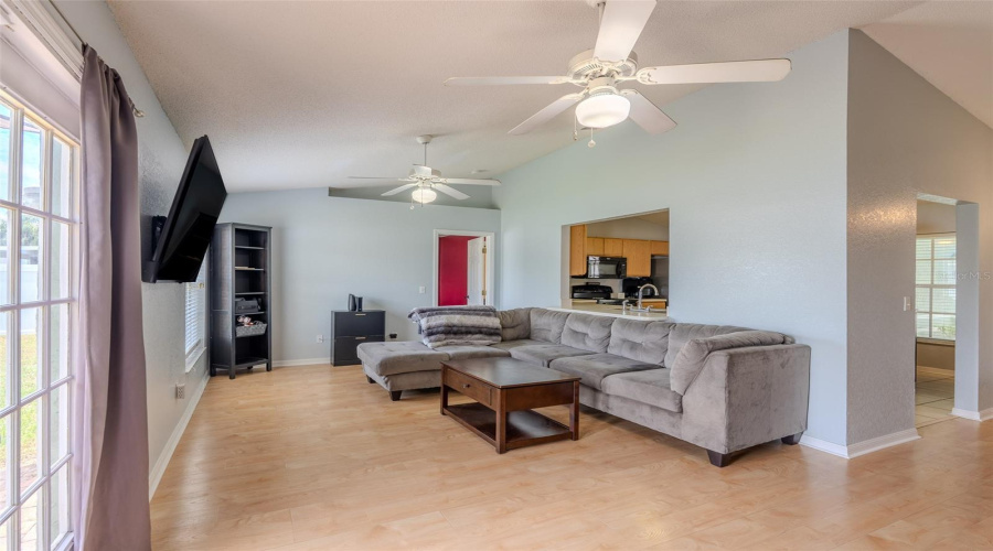 Auburndale, Florida 33823, 3 Bedroom Bedrooms, ,2 Bathroombathrooms,Residential,For Sale,Eagle Point,0,Mfrl4962425
