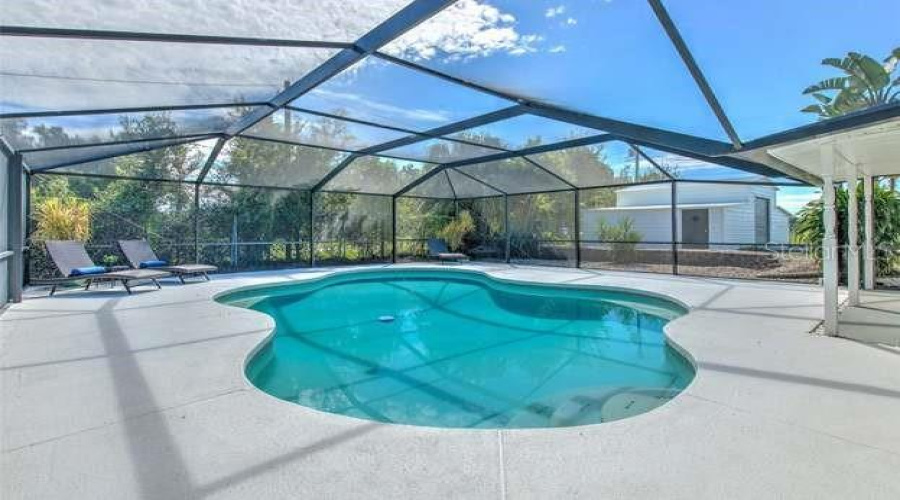 Plant City, Florida 33565, 3 Bedroom Bedrooms, ,3 Bathroombathrooms,Residential,For Sale,Holbrook,0,Mfrtb8527608