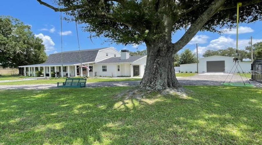 Plant City, Florida 33565, 3 Bedroom Bedrooms, ,3 Bathroombathrooms,Residential,For Sale,Holbrook,0,Mfrtb8527608