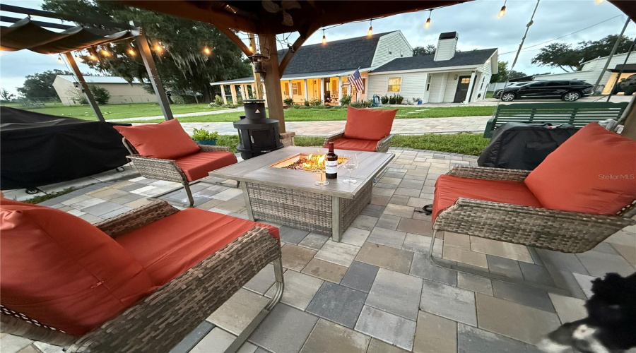 Plant City, Florida 33565, 3 Bedroom Bedrooms, ,3 Bathroombathrooms,Residential,For Sale,Holbrook,0,Mfrtb8527608