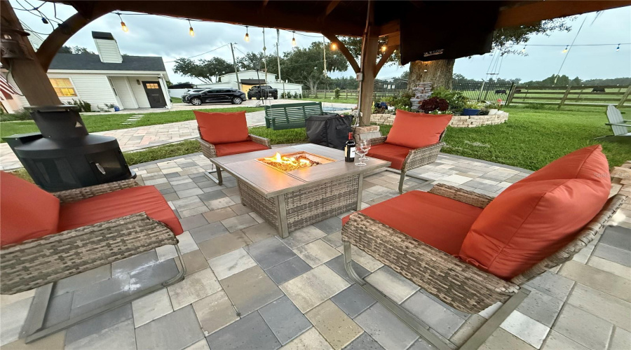 Plant City, Florida 33565, 3 Bedroom Bedrooms, ,3 Bathroombathrooms,Residential,For Sale,Holbrook,0,Mfrtb8527608