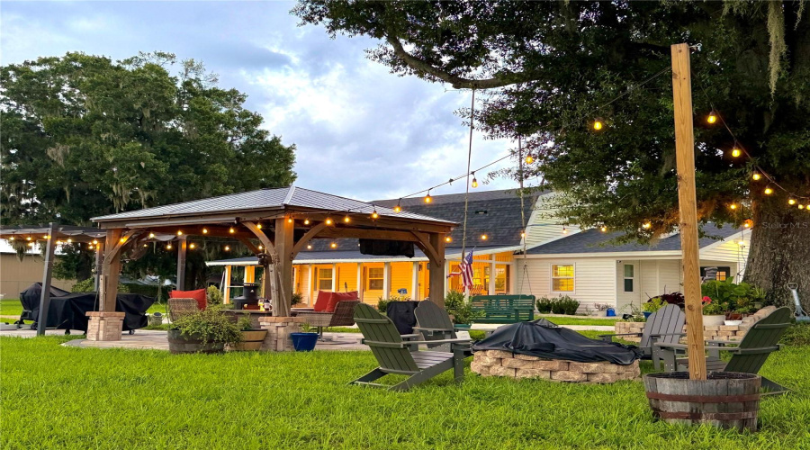 Plant City, Florida 33565, 3 Bedroom Bedrooms, ,3 Bathroombathrooms,Residential,For Sale,Holbrook,0,Mfrtb8527608