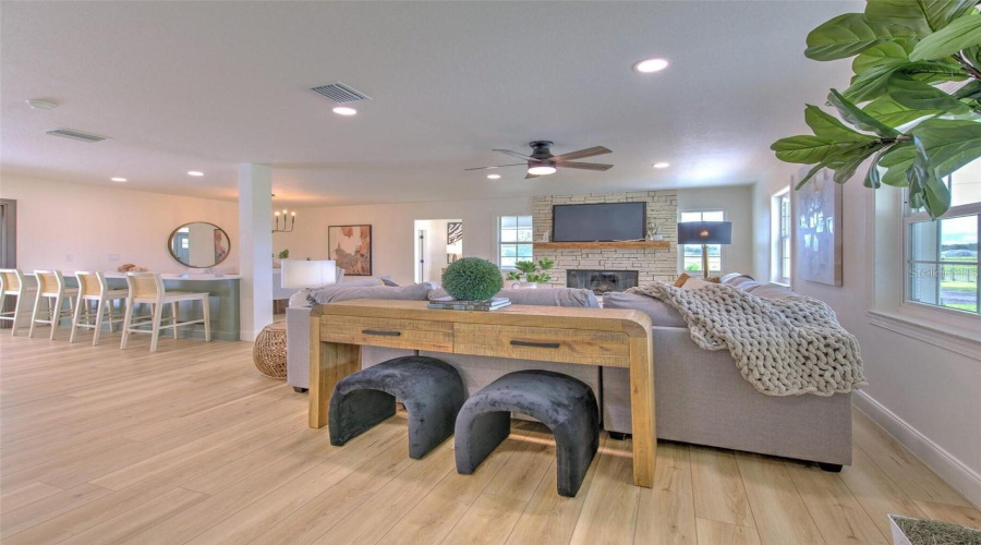 Plant City, Florida 33565, 3 Bedroom Bedrooms, ,3 Bathroombathrooms,Residential,For Sale,Holbrook,0,Mfrtb8527608