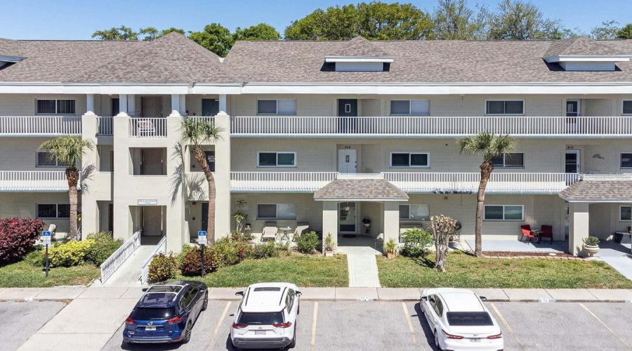 Front View Of Building 96- #214 Is Located Right Next To The Updated Elevator!