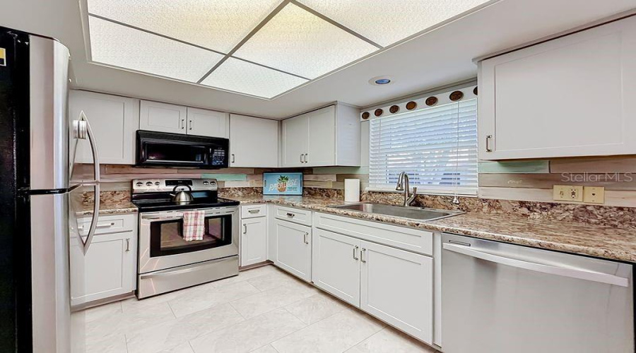 Clearwater, Florida 33763, 2 Bedroom Bedrooms, ,2 Bathroombathrooms,Residential,For Sale,Utopian,0,Mfrtb8459330