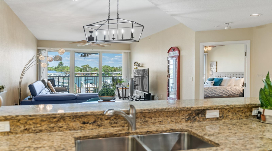 Breakfast Bar Island
