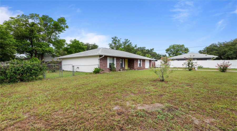 Zephyrhills, Florida 33542, 3 Bedroom Bedrooms, ,2 Bathroombathrooms,Residential,For Sale,Tangerine,0,Mfrtb8523977