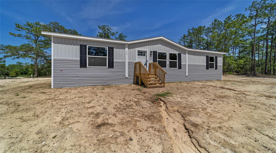 Morriston, Florida 32668, 3 Bedroom Bedrooms, ,2 Bathroombathrooms,Residential,For Sale,21St,0,Mfrgc540951