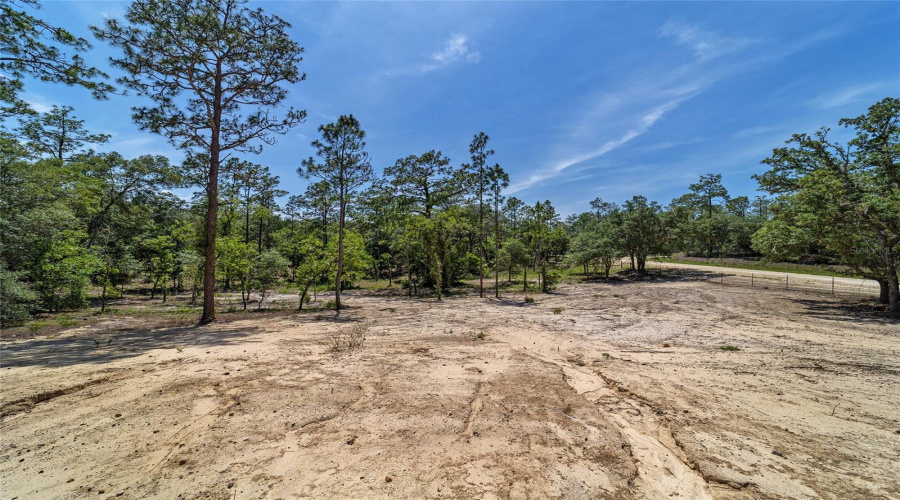 Morriston, Florida 32668, 3 Bedroom Bedrooms, ,2 Bathroombathrooms,Residential,For Sale,21St,0,Mfrgc540951