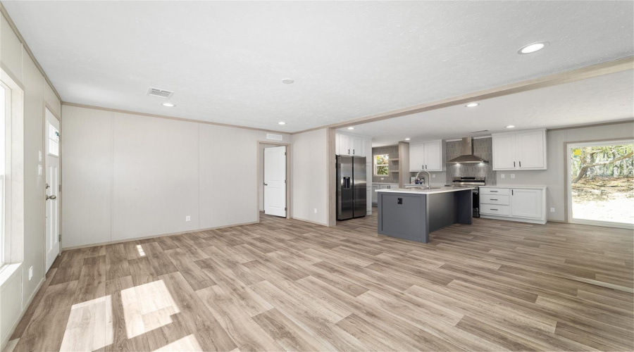 Morriston, Florida 32668, 3 Bedroom Bedrooms, ,2 Bathroombathrooms,Residential,For Sale,21St,0,Mfrgc540951