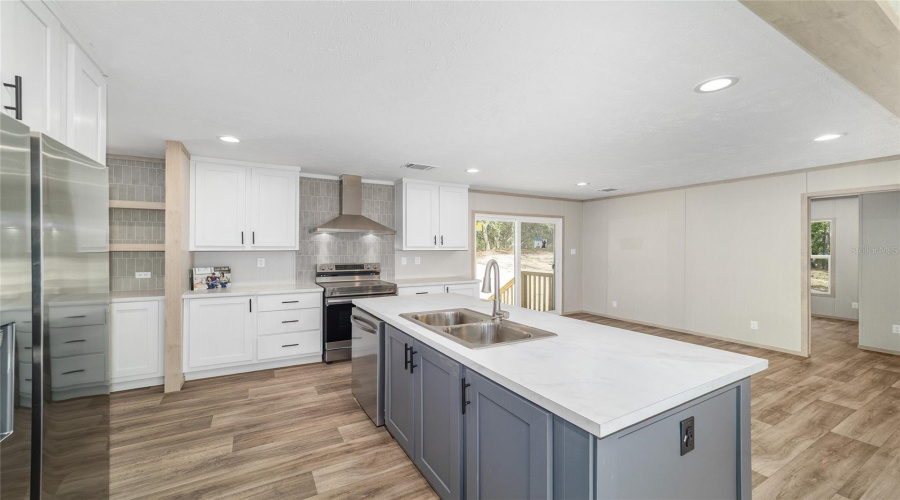 Morriston, Florida 32668, 3 Bedroom Bedrooms, ,2 Bathroombathrooms,Residential,For Sale,21St,0,Mfrgc540951