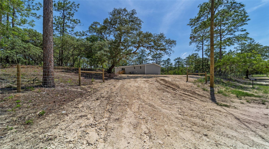 Morriston, Florida 32668, 3 Bedroom Bedrooms, ,2 Bathroombathrooms,Residential,For Sale,21St,0,Mfrgc540951
