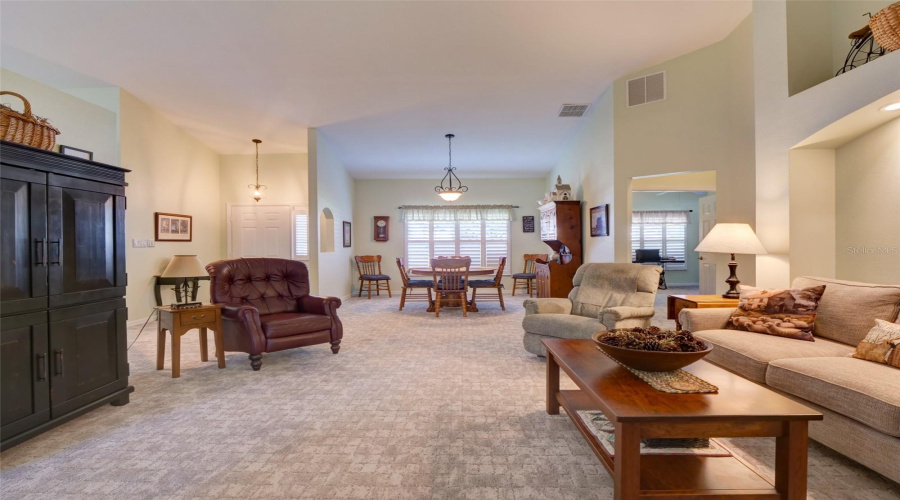 Leesburg, Florida 34748, 3 Bedroom Bedrooms, ,2 Bathroombathrooms,Residential,For Sale,Plantation,0,Mfrg5114448