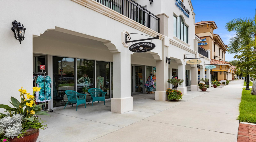 Nokomis, Florida 34275, 5 Bedroom Bedrooms, ,4 Bathroombathrooms,Residential,For Sale,Lugano,0,Mfrn6145290