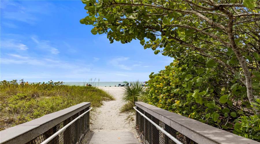 Nokomis, Florida 34275, 5 Bedroom Bedrooms, ,4 Bathroombathrooms,Residential,For Sale,Lugano,0,Mfrn6145290