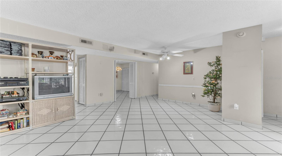Orlando, Florida 32822, 3 Bedroom Bedrooms, ,2 Bathroombathrooms,Residential,For Sale,Village,0,Mfrs5156130