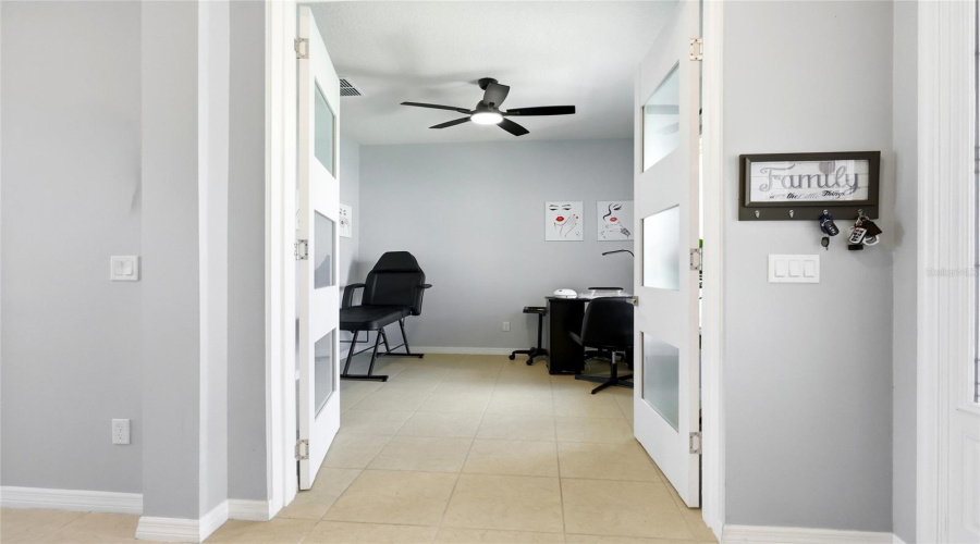 Orlando, Florida 32824, 4 Bedroom Bedrooms, ,3 Bathroombathrooms,Residential,For Sale,Dammar,0,Mfrs5156320